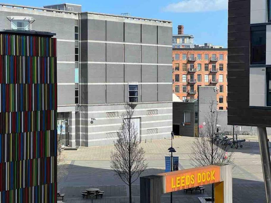 Leeds Clarence Dock 2 Bedroom Apt Zewnętrze zdjęcie