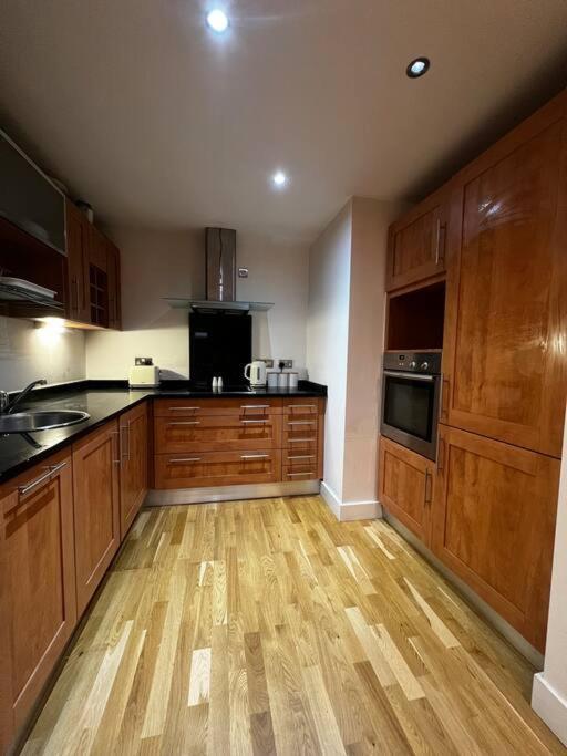 Leeds Clarence Dock 2 Bedroom Apt Zewnętrze zdjęcie