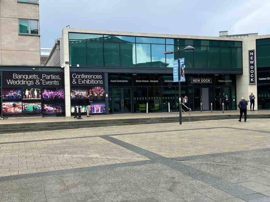 Leeds Clarence Dock 2 Bedroom Apt Zewnętrze zdjęcie