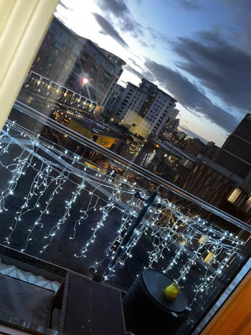 Leeds Clarence Dock 2 Bedroom Apt Zewnętrze zdjęcie
