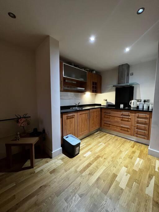 Leeds Clarence Dock 2 Bedroom Apt Zewnętrze zdjęcie